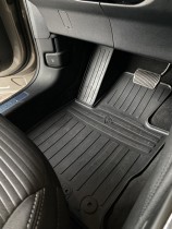 Stingray ������� ��������� Ford Kuga 2020-