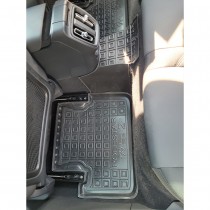 Avto Gumm ������� � ����� Polestar 2