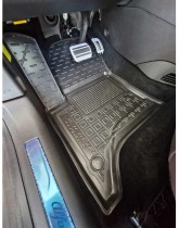 Avto Gumm ������� � ����� Alfa Romeo Junior (hybrid) 2024- 