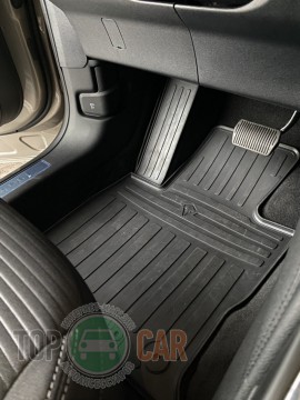 Stingray ������� ��������� Ford Kuga 2020-
