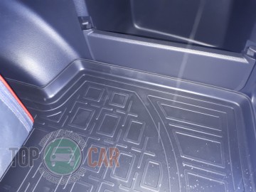 Nor-Plast ������� � �������� Toyota RAV4 2018-