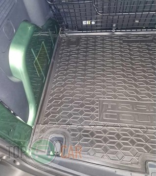 Avto Gumm ������� � �������� Ford Transit Courier 2023-