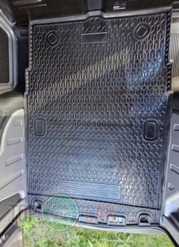 Avto Gumm ������� � �������� Ford Transit Courier 2023- (���������)