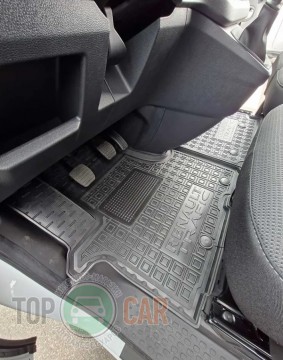 Avto Gumm ������� � ����� Renault Trafic lll 2021- (1+2) �������