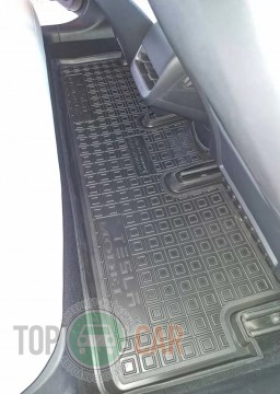 Avto Gumm ������� � ����� Tesla Model 3 Perfomens 2022-